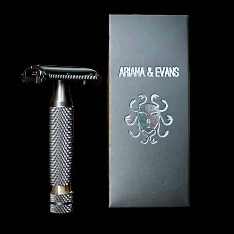 B1 Lancer Razor by Ariana & Evans: elegant design with textured grip, packaged in a sleek box. 50% off promotion.